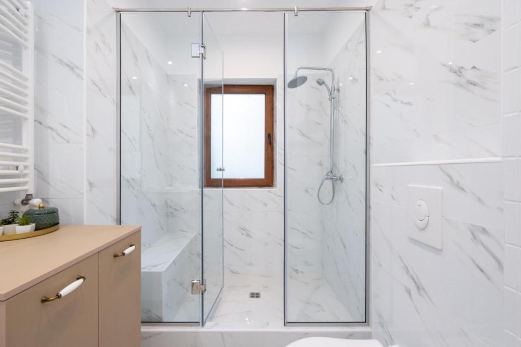Wonderful Victorie Apartment Bucharest Luaran gambar