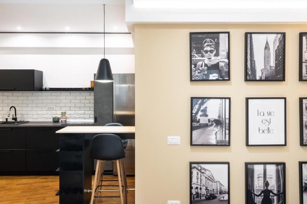 Wonderful Victorie Apartment Bucharest Luaran gambar