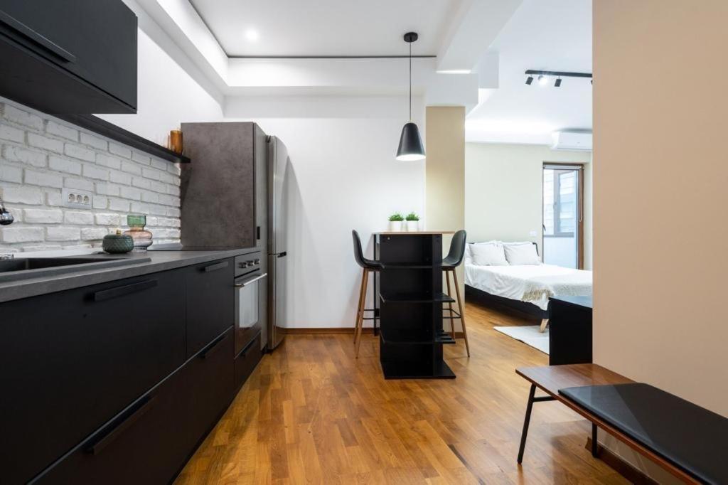 Wonderful Victorie Apartment Bucharest Luaran gambar