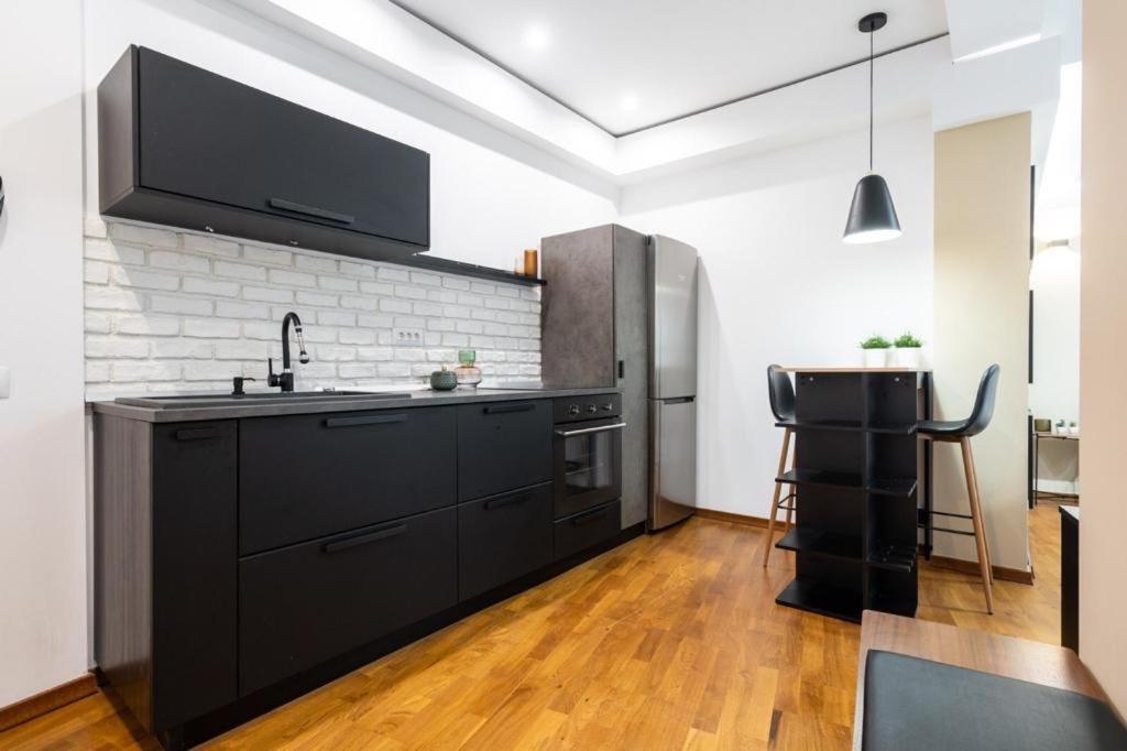 Wonderful Victorie Apartment Bucharest Luaran gambar