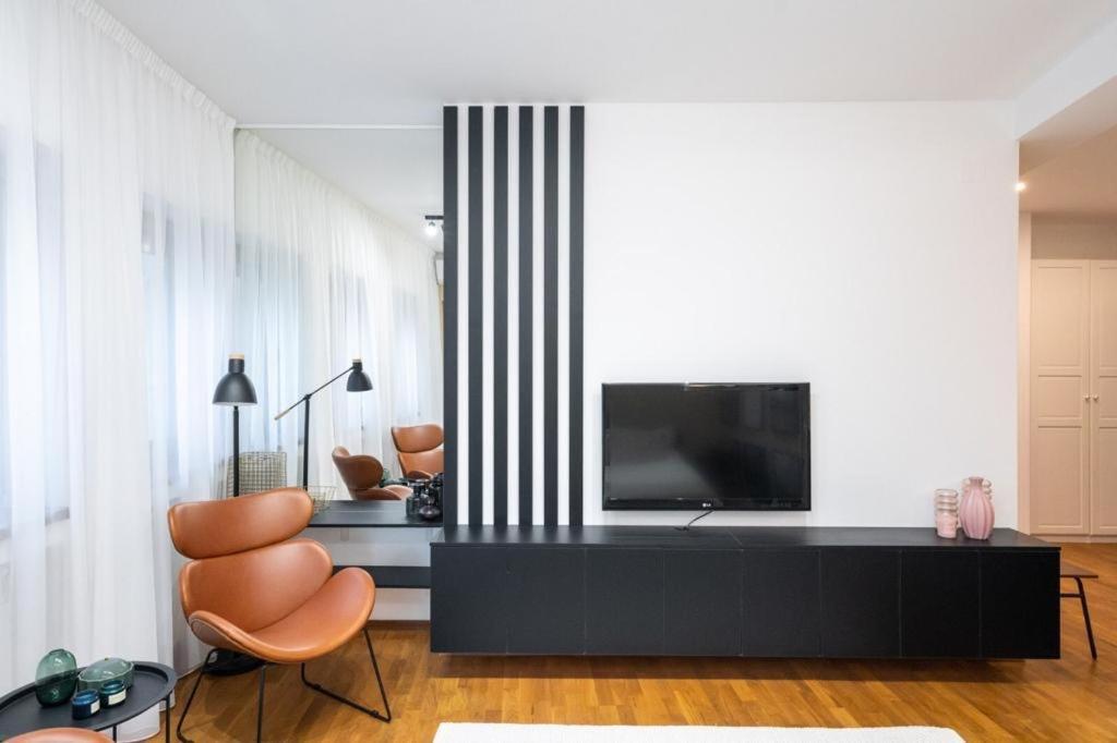 Wonderful Victorie Apartment Bucharest Luaran gambar